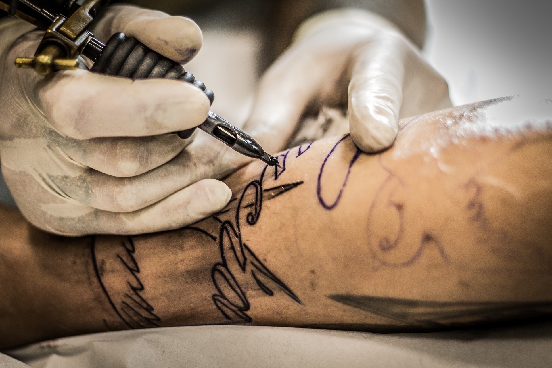 5 consigli per diventare tatuatore + 1 una dritta sui prodotti per tattoo  che ti servono
